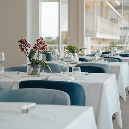 Galassia Suites&spa 4*
