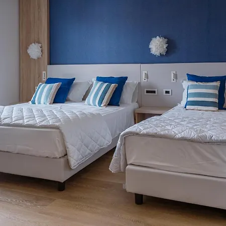 Galassia & 호텔 4*