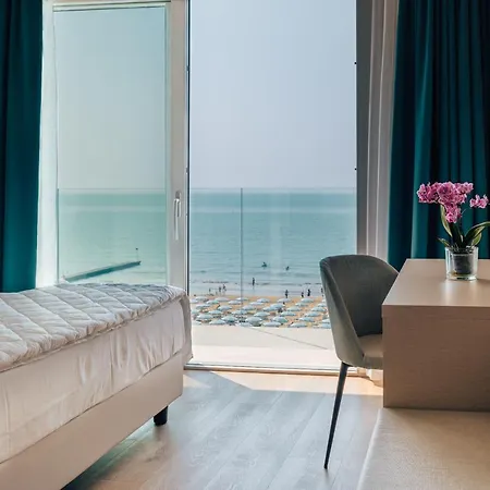 Galassia & 호텔 리도 디 예솔로