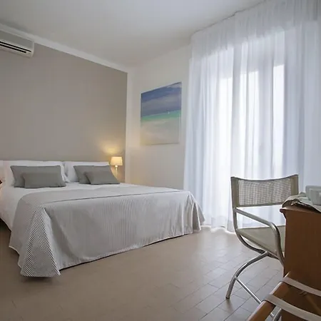 Galassia Suites&spa 4*
